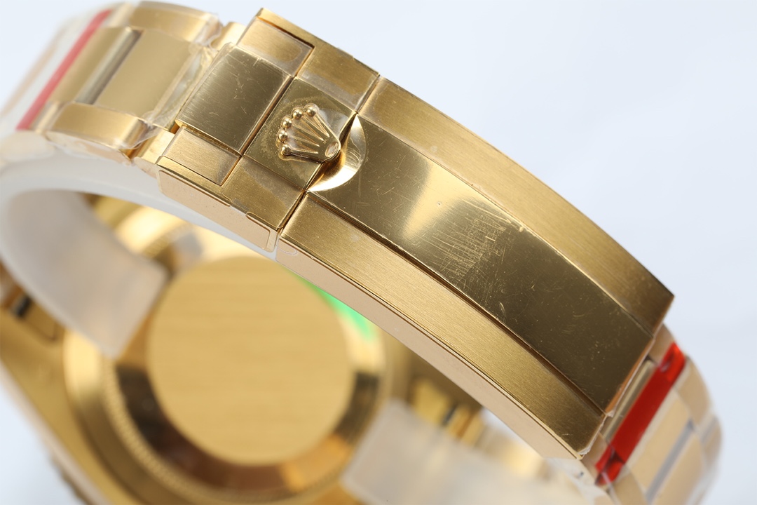 Submariner Date Black Dial Yellow Gold Men's Watch 41mm