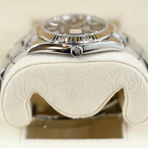 Datejust 41mm Oystersteel and white gold Men's Watch with blue dial