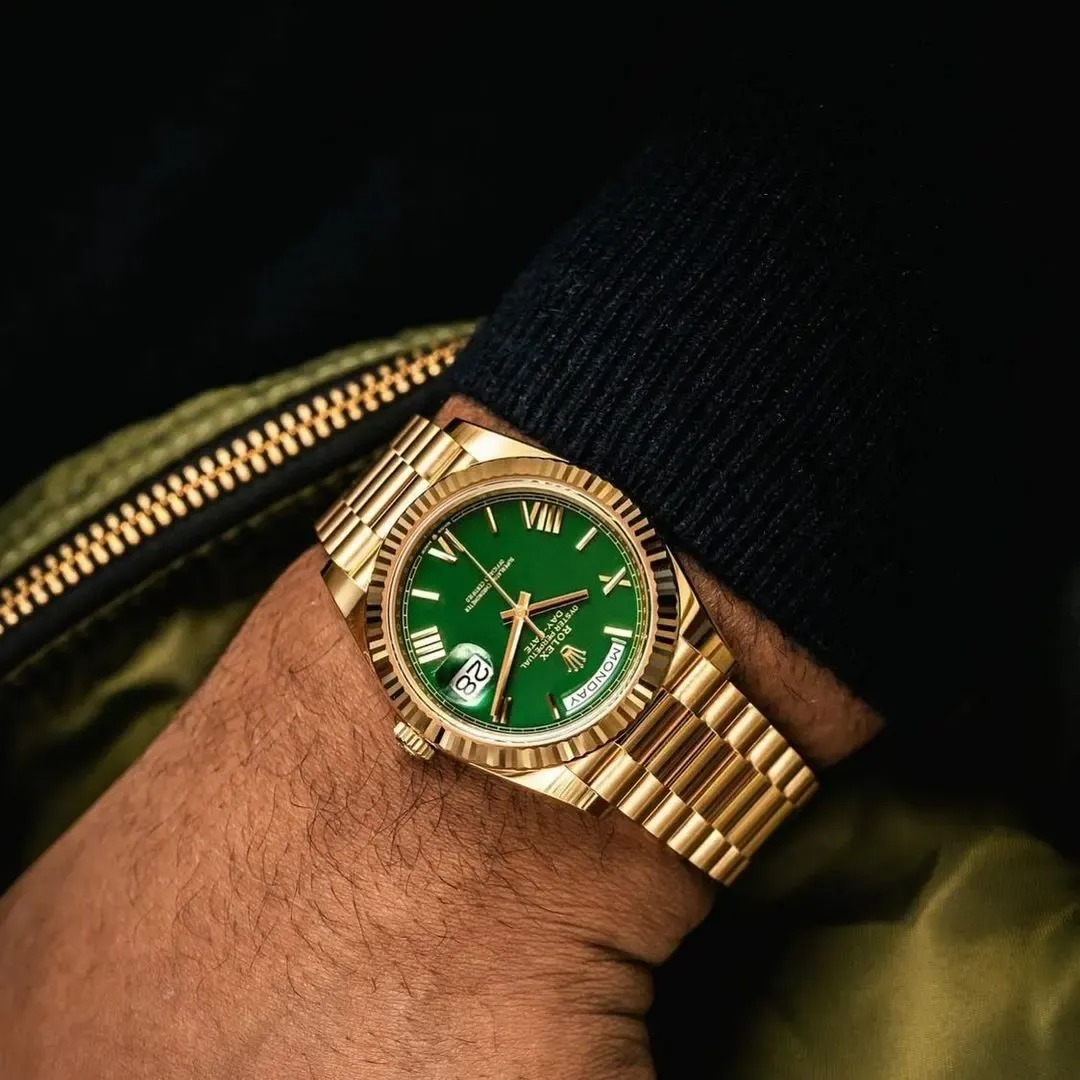 Rolex Day-Date 40mm President Oyster 40 Mm Yellow Gold Green Roman Dial 228238
