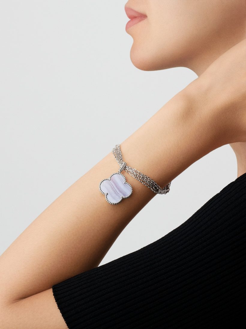 Magic Alhambra long necklace, 1 motif