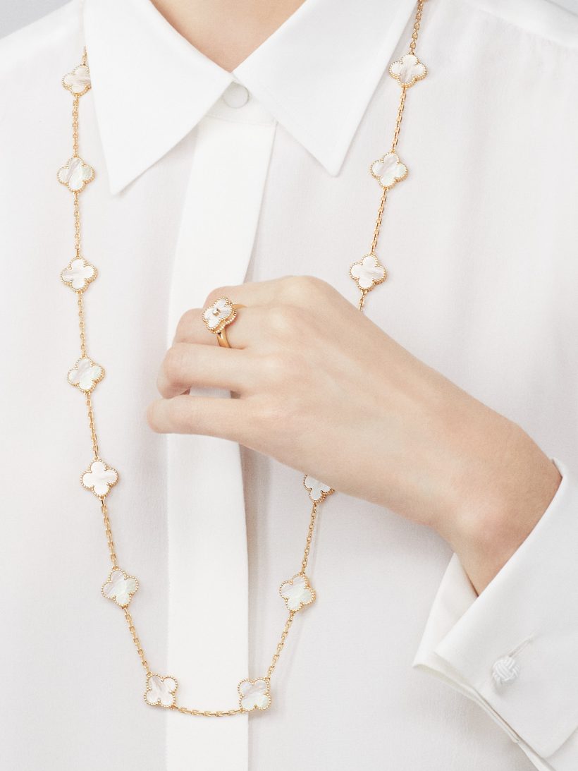 Vintage Alhambra long necklace, 20 motifs