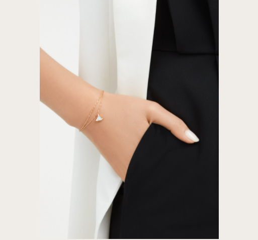 Gallery  DIVAS’ DREAM BRACELET