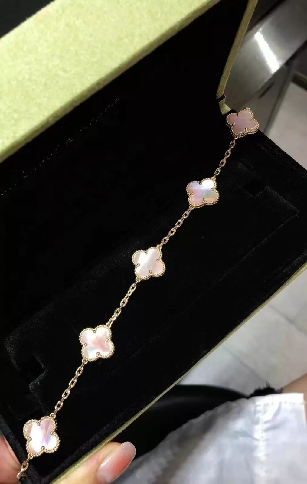VCA 18k pink Mother-of-pearl Clover bracelet
