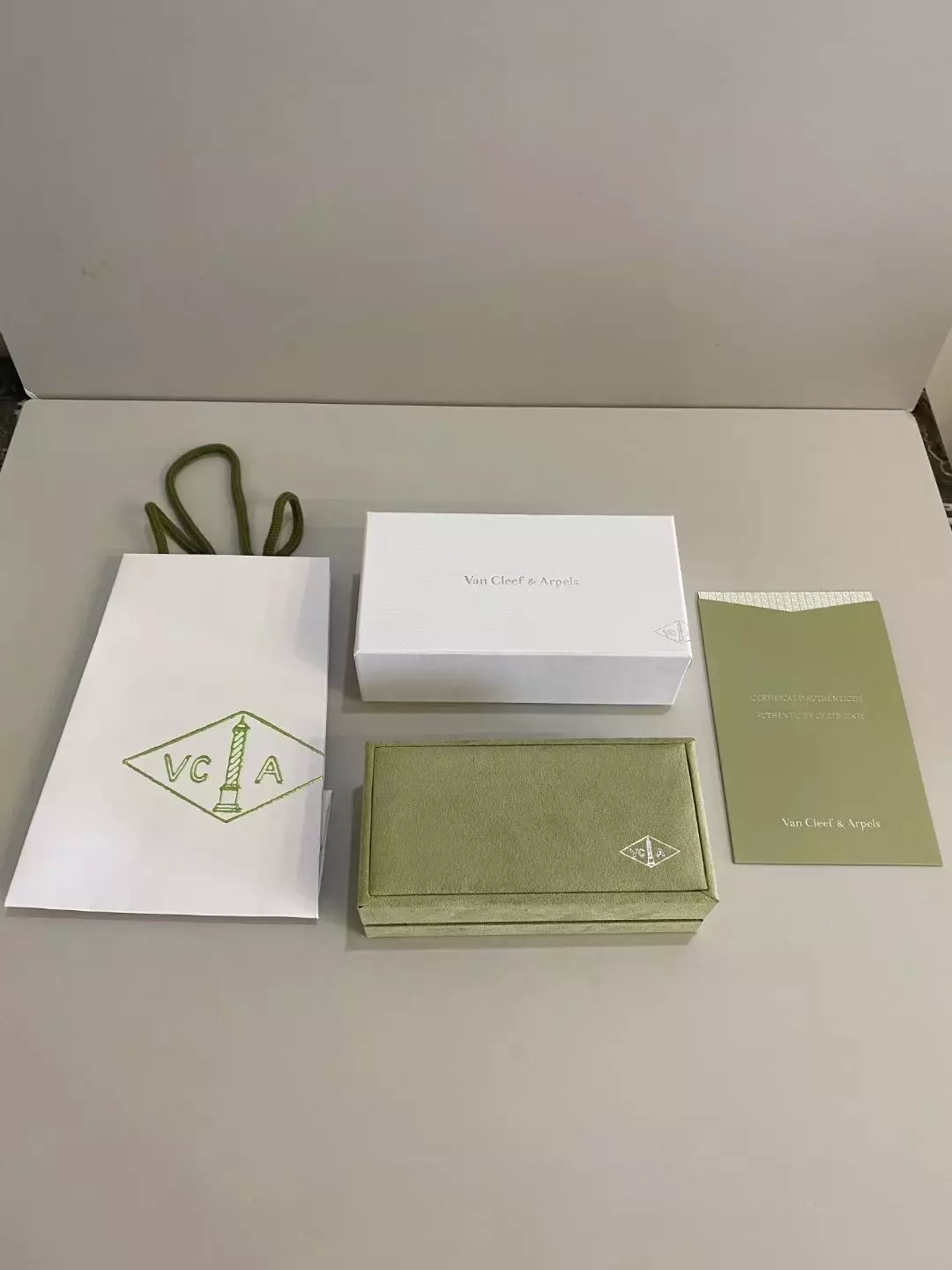 Van Cleef & Arpels 18k Vintage Alhambra Rose Gold Shell diamond 5-Motif Bracelet