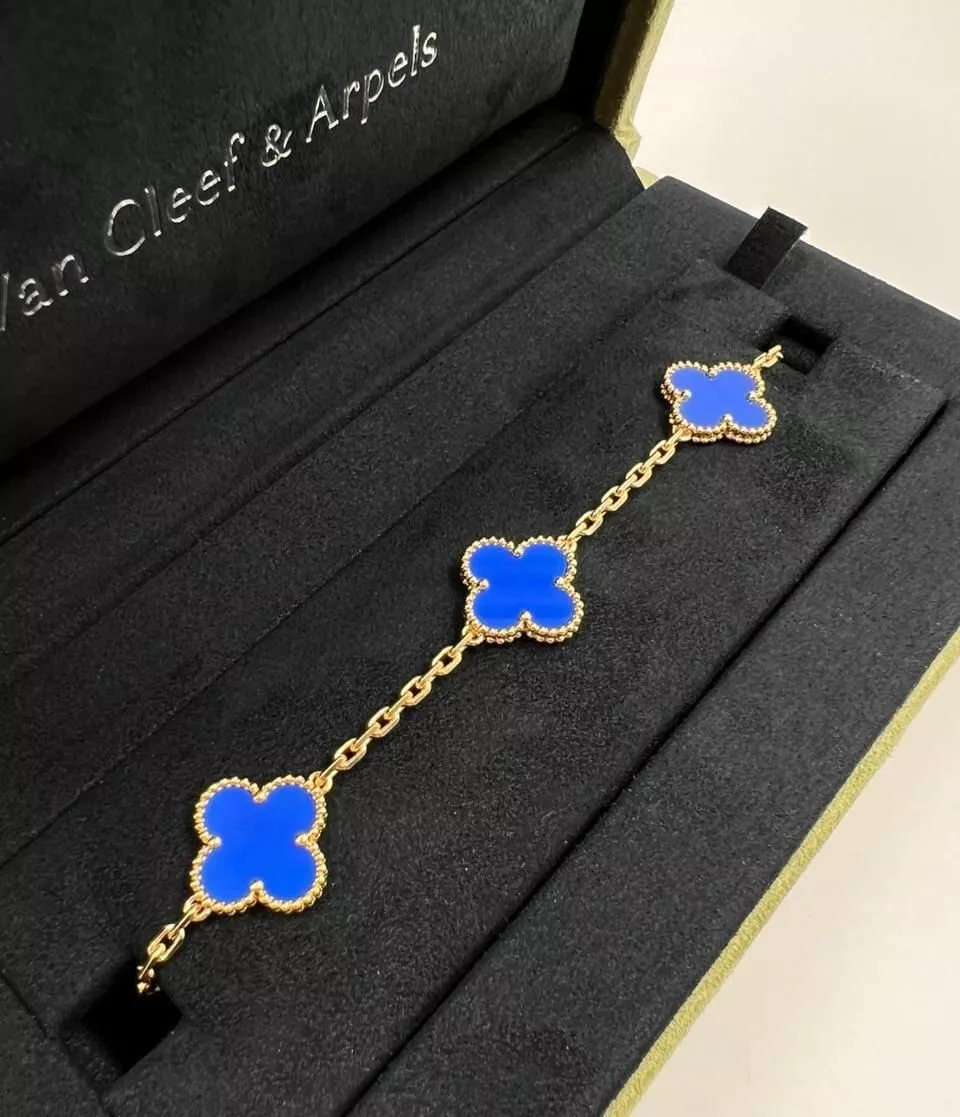 Van Cleef & Arpels Bracelet Vintage Alhambra 18K Gold 5Motifs Agate Bracelet