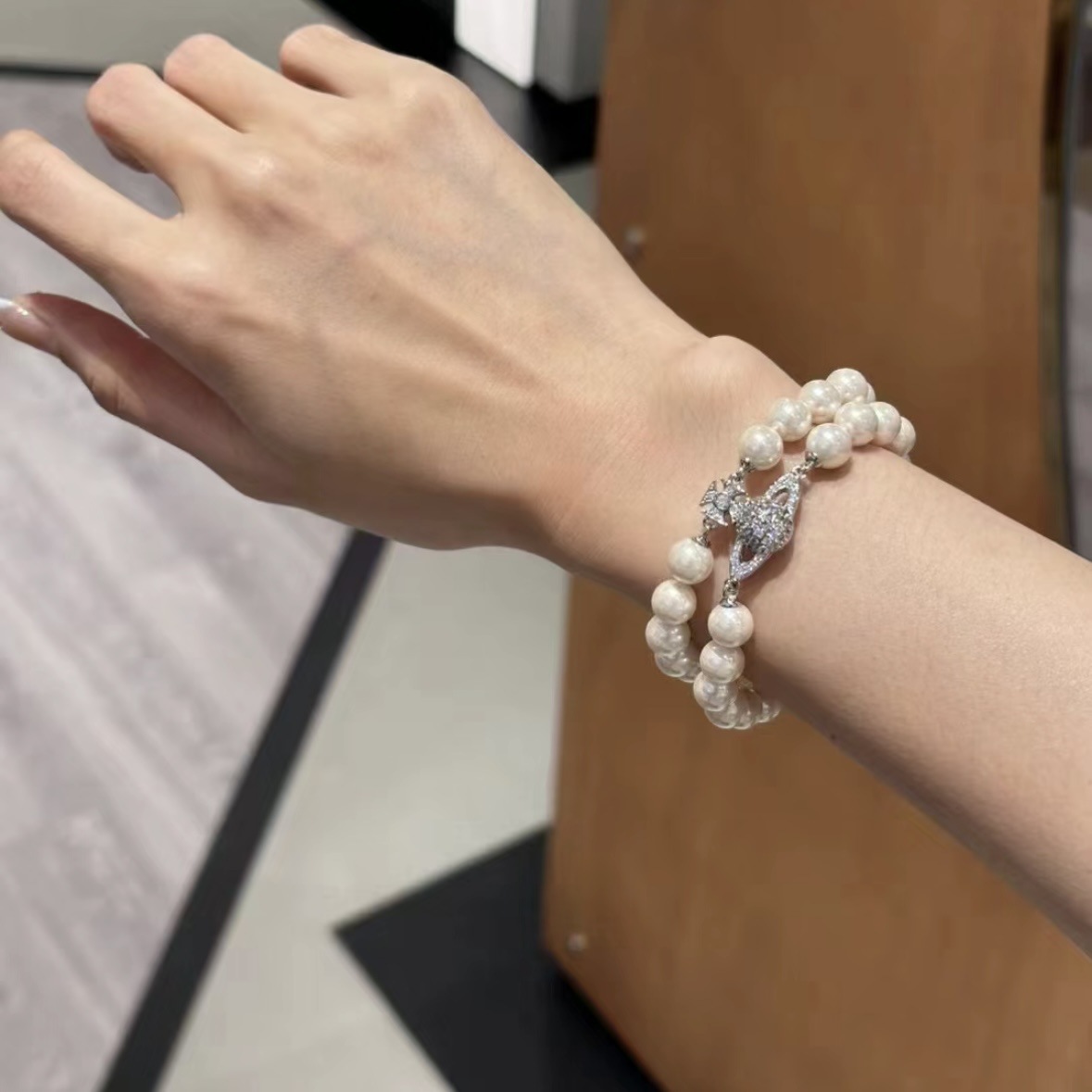 High version of the Western Empress Dowager double layer pearl bracelet Yan Zhen with Saturn bracelet  counter inspection on behalf of the hair