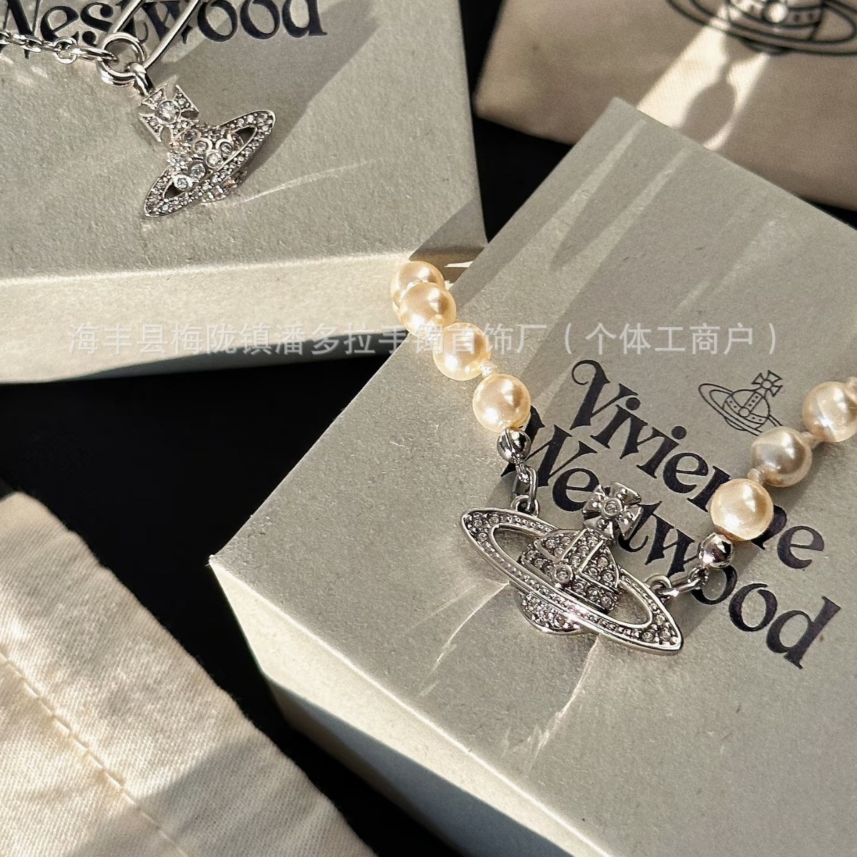 High Version Western Queen Mother Vivian Pearl Necklace Saturn Classic White Diamond Pink Diamond Clavicle Chain High Goods