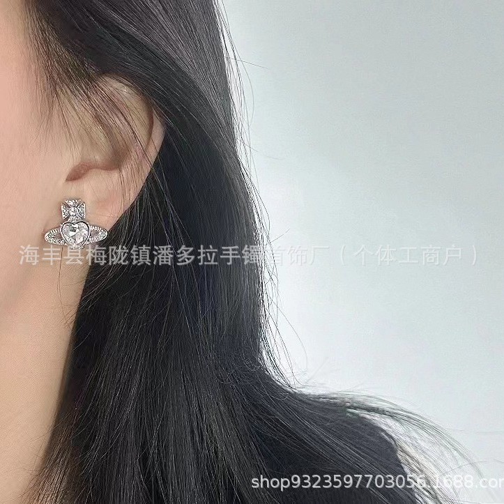 High Version Queen Mother vivi  luxuryreplica Vivian Light Luxury Sweet ARIELLA Big Zircon Love Ear Stud Earrings