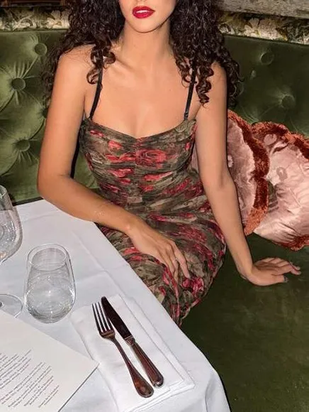 Retro Style Sexy Backless Pleated Suspender Print Dress