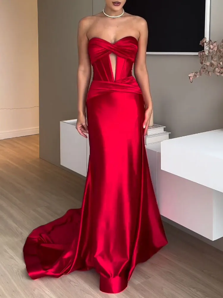 Elegant Boat-Shaped Skirt Evening Dress