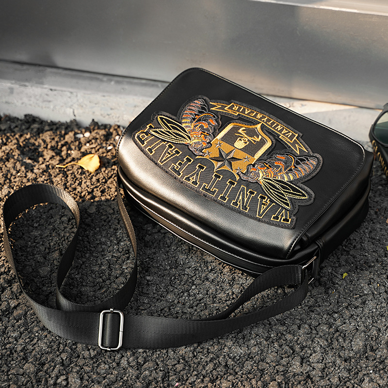 Original Design Embroidery Pattern Tide Brand Street Leisure Men Slung Small Square Bag