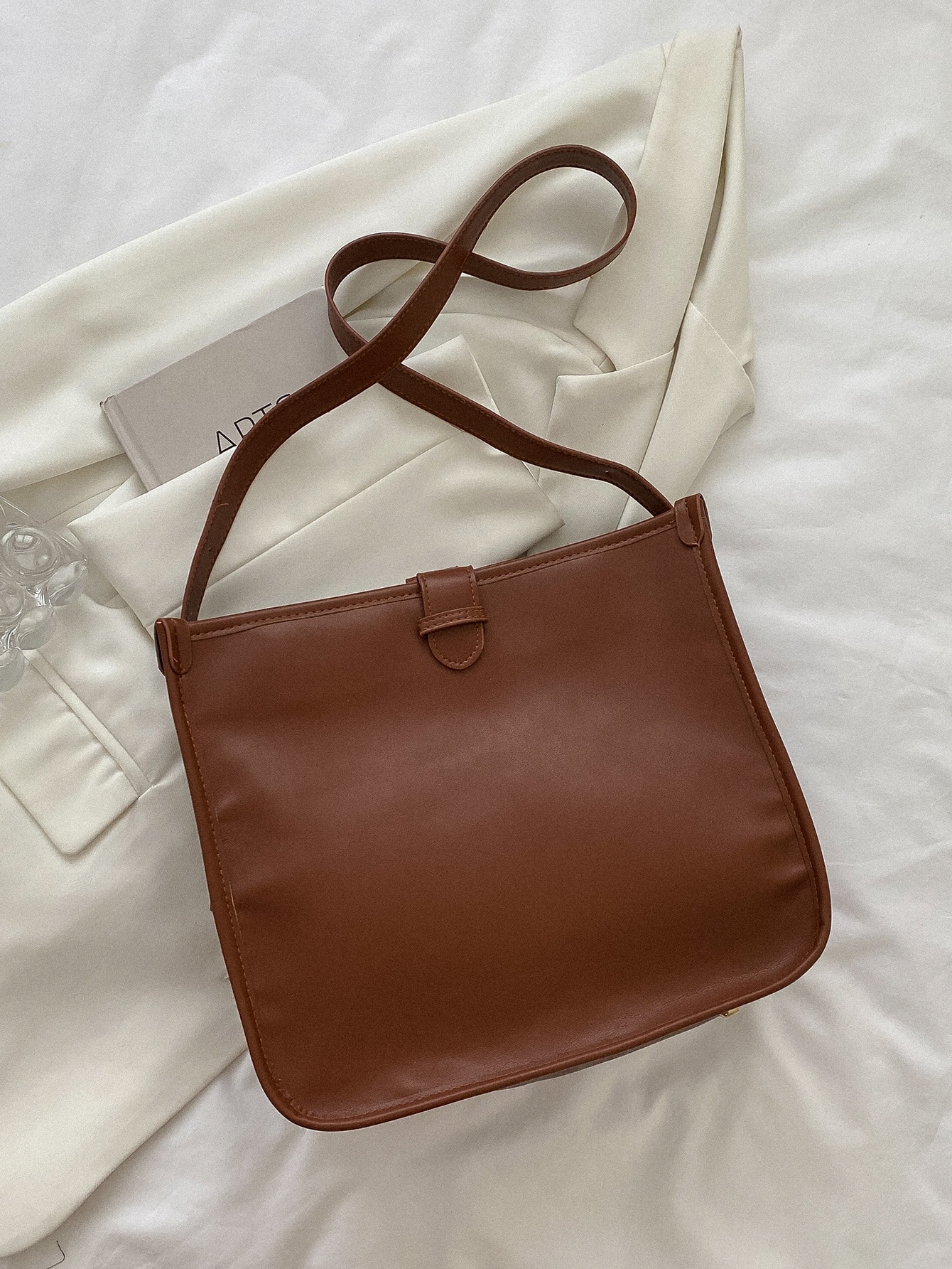 Stitch details square pack