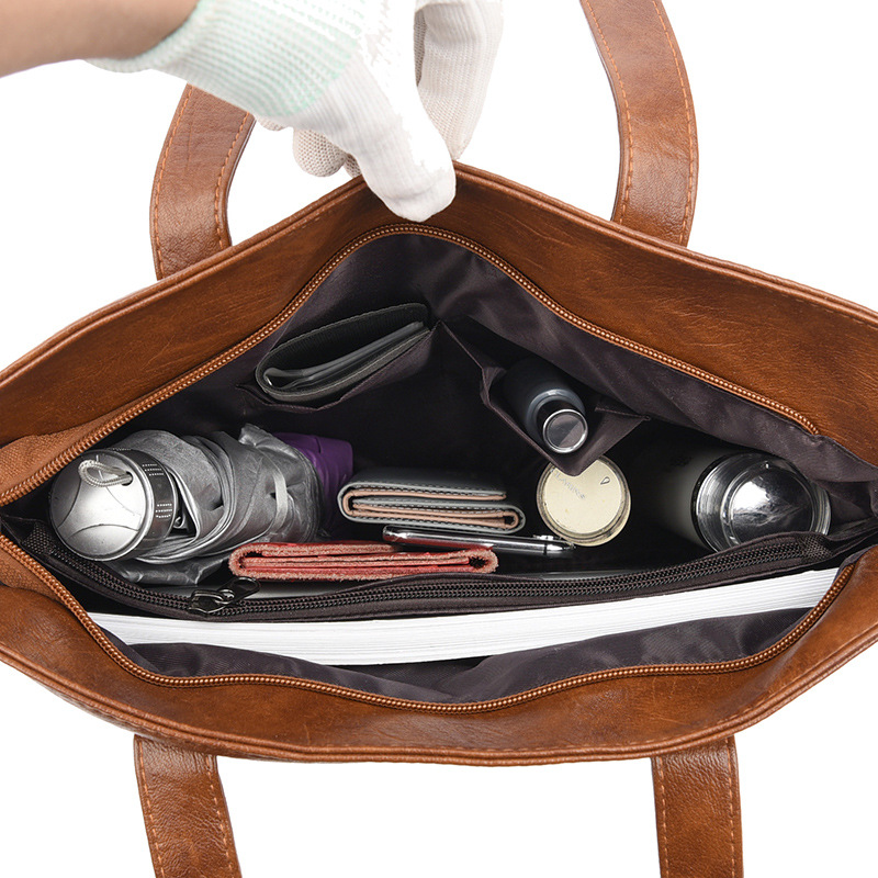 Large-capacity Slung Middle-aged Ladies Casual Soft Leather Shoulder Bag