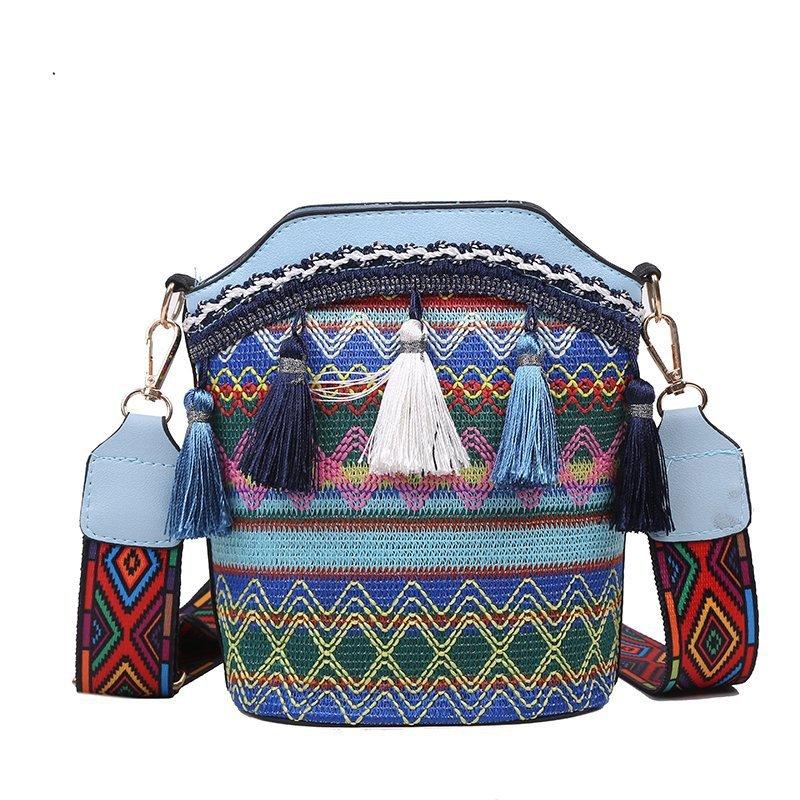 Ladies ethnic style personality one-shoulder messenger bag tassel bucket bag