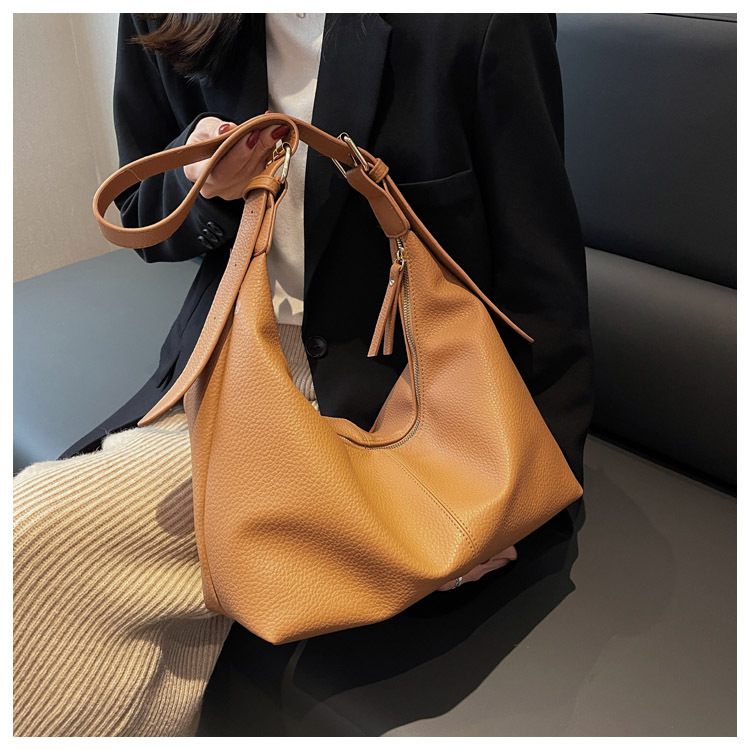 Personality Single Shoulder Large Capacity Tote Bag