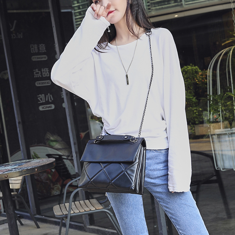 Retro Simple Crossbody Chain Shoulder Bag