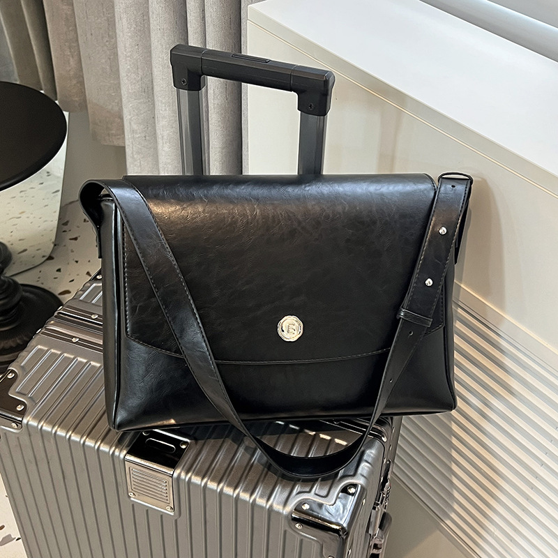 2023 New Niche Design Retro Large-capacity Briefcase