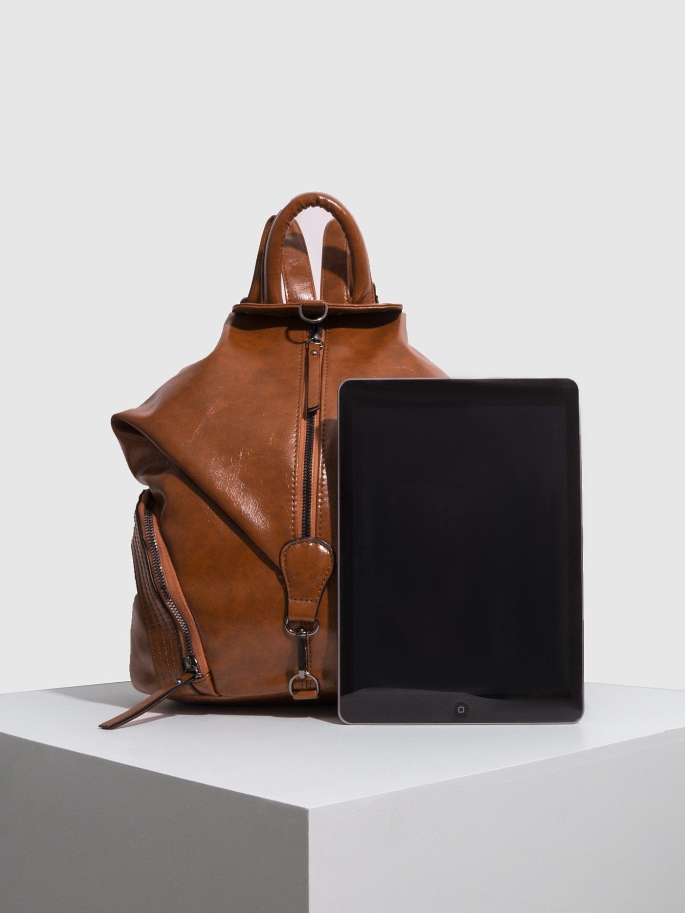 Retro Women's Backpack Fashion Casual Bag Large Capacity