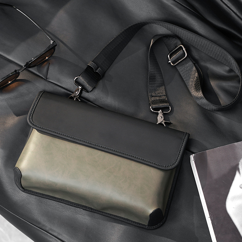 High Quality Retro Men Casual Commuter Tiger Head Shoulder Crossbody Bag