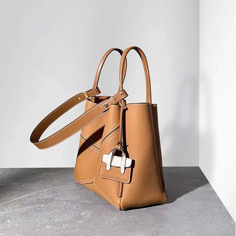 Niche Design Leather Shoulder Commuter Portable Handbags