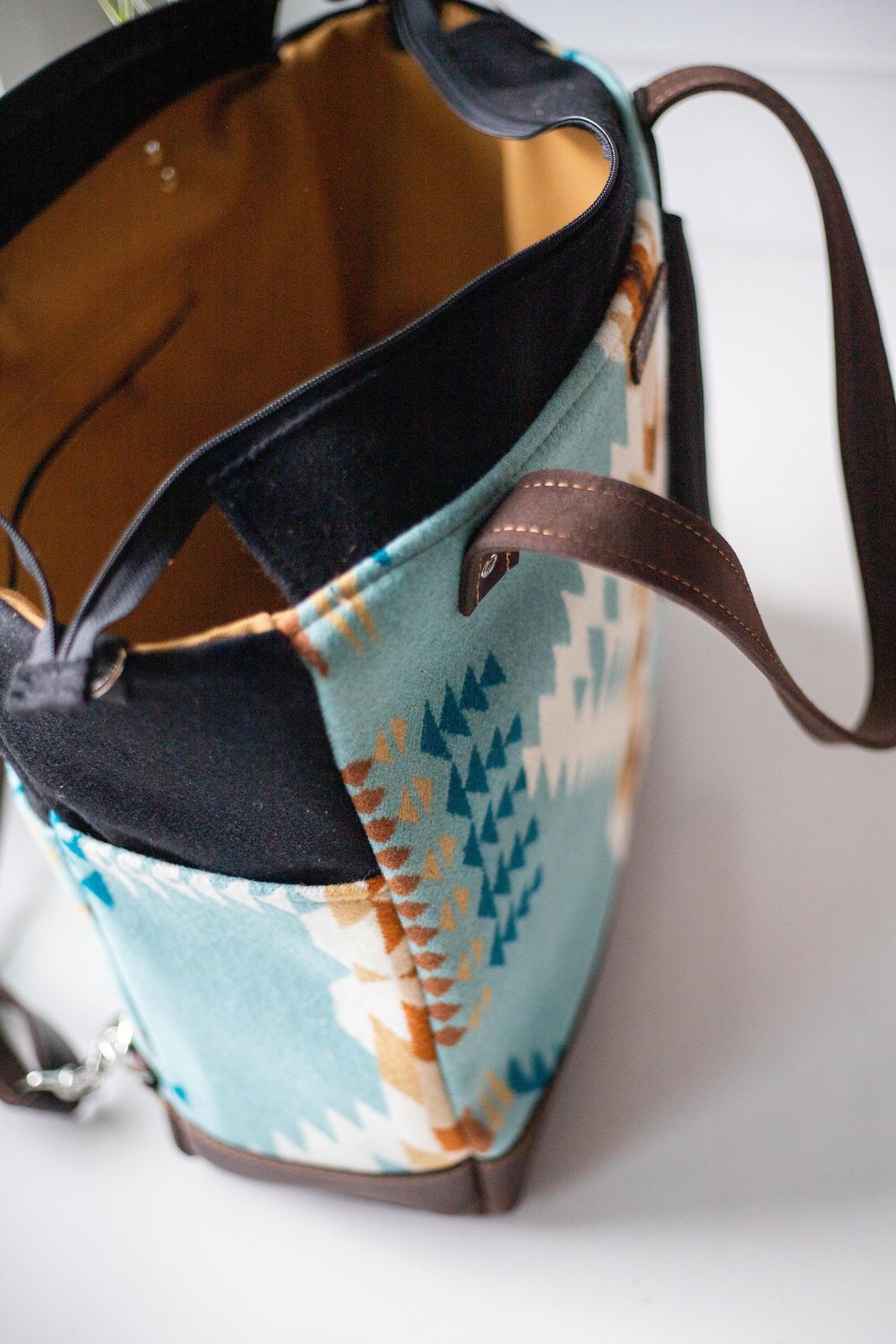 UNISEX DIAPER BAG TOTE IN LEATHER AND NATIVE WOOL, SOUTHWESTERN CARRY ON TOTE,