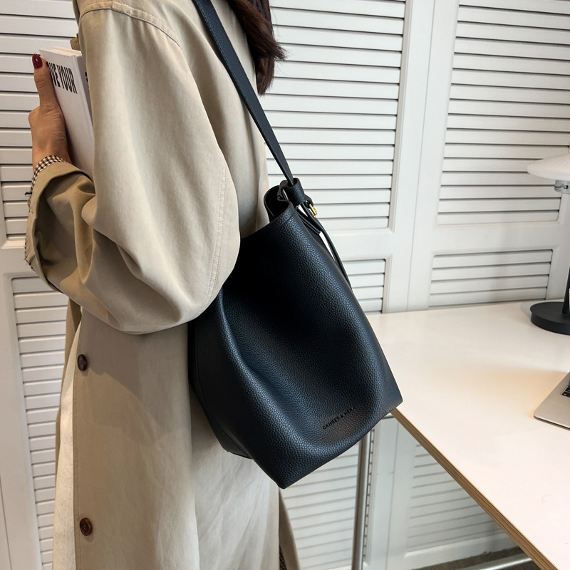Vintage Bucket Bag