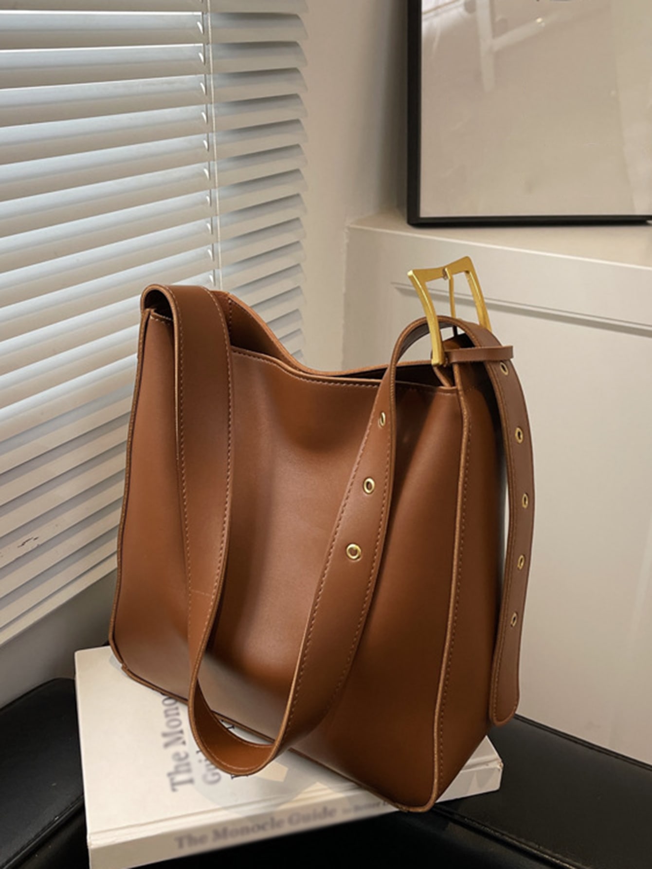 Eyelet detail square bag