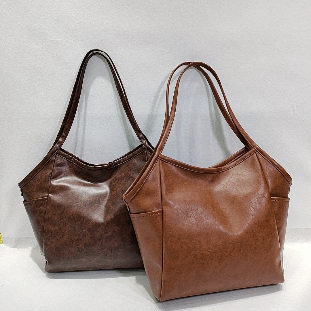 New Cross-border European And American Retro Oil Wax Plant Soft Large Capacity Shoulder Simple Women's Bag