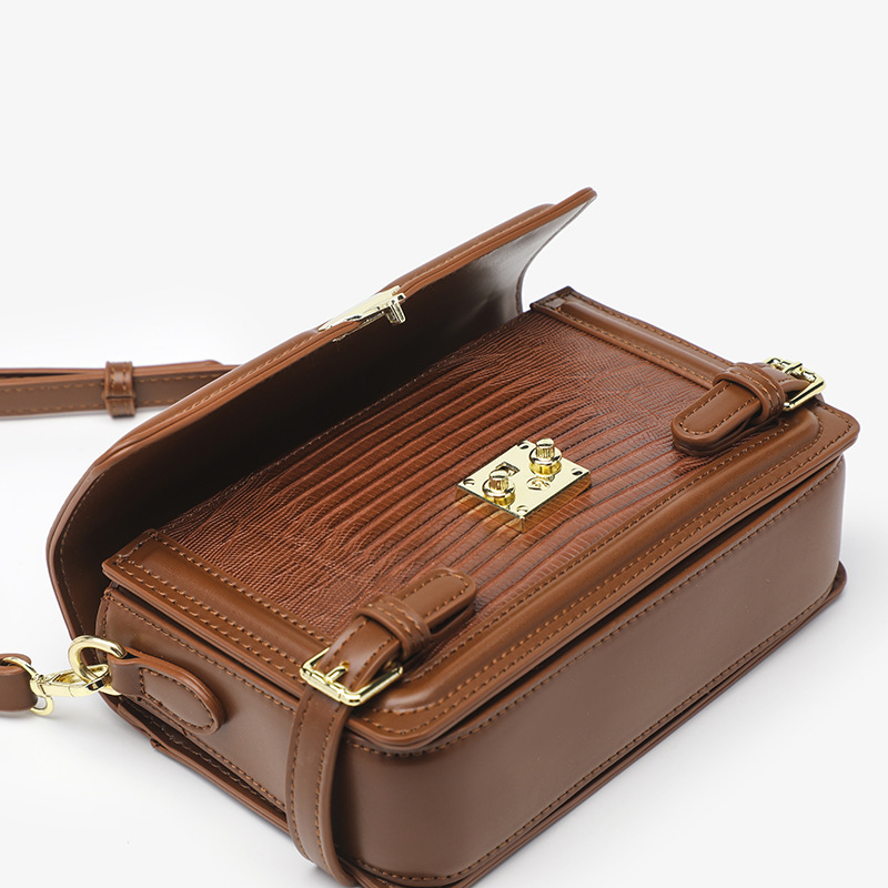 Lizard-Print Single-Shoulder Crossbody Bag