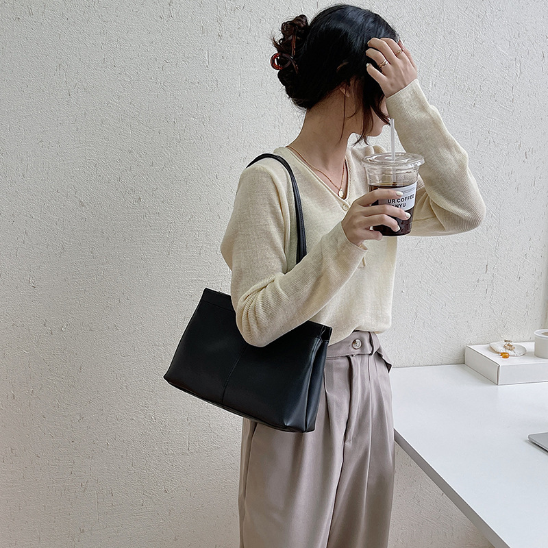 High Capacity Retro Tote