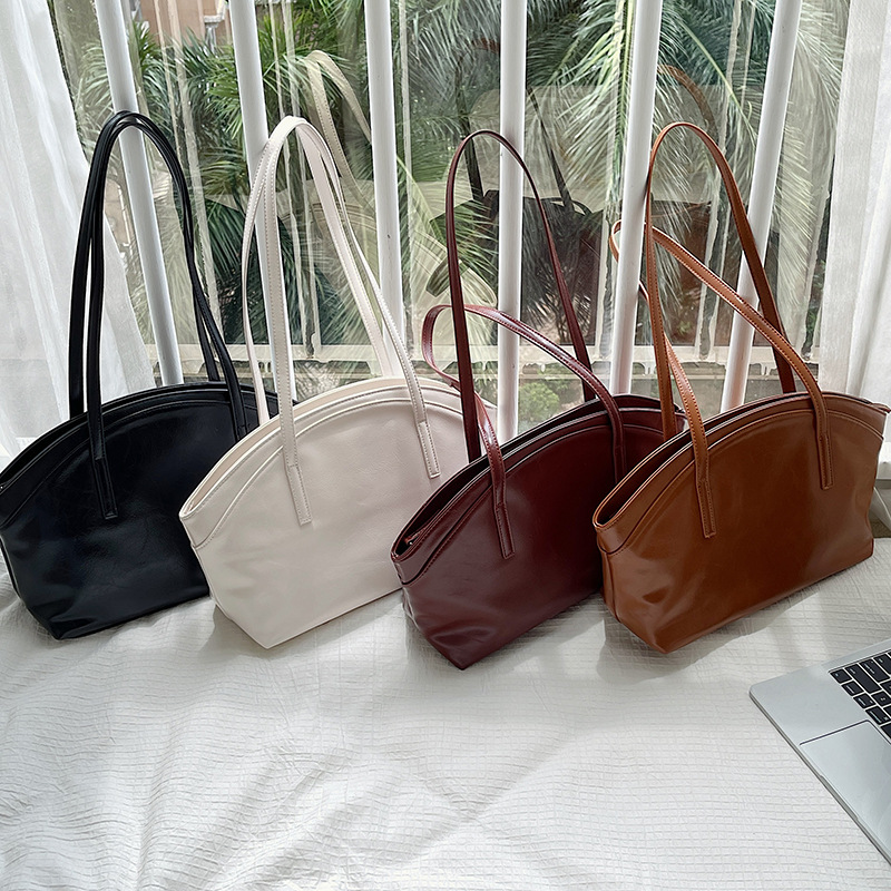 Large Capacity Paraffin Leather Commuter Tote