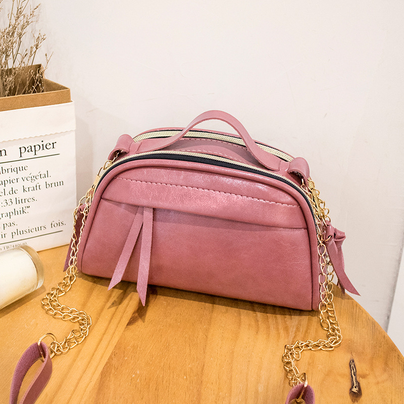 Small Fresh And Fashionable Paraffin Leather Bag