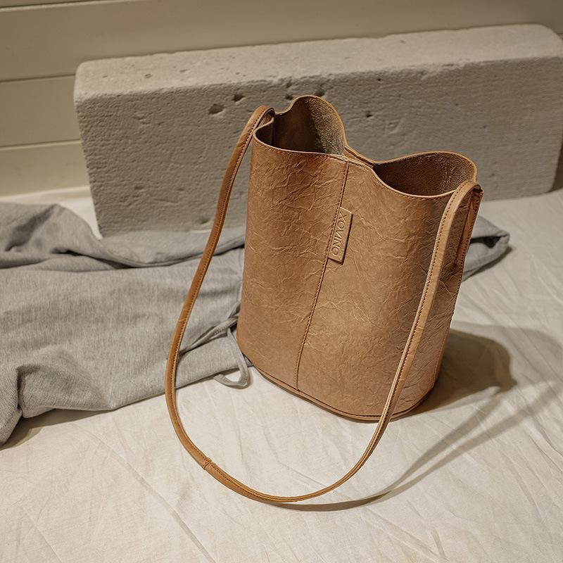 Women's Bag Pleated Leather Bucket Bag New Ladies Slung Shoulder Shopping Bag Fashion Women's Bag