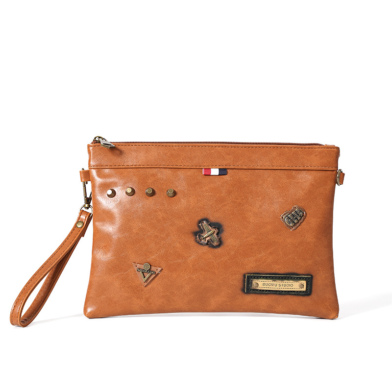 Horizontal Fashion Brand Rivet Casual Clutch