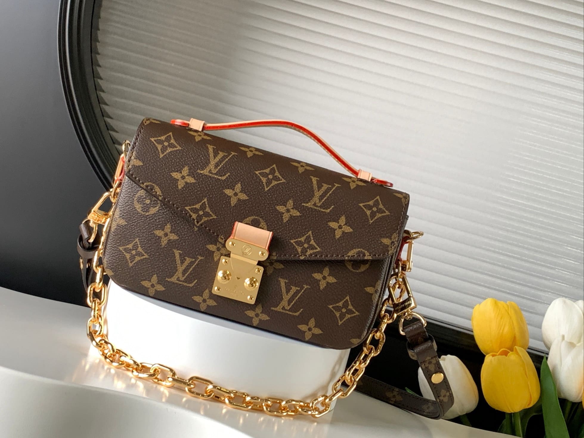Louis Vuitton M46279 Pochette Métis East West - SILKROAD