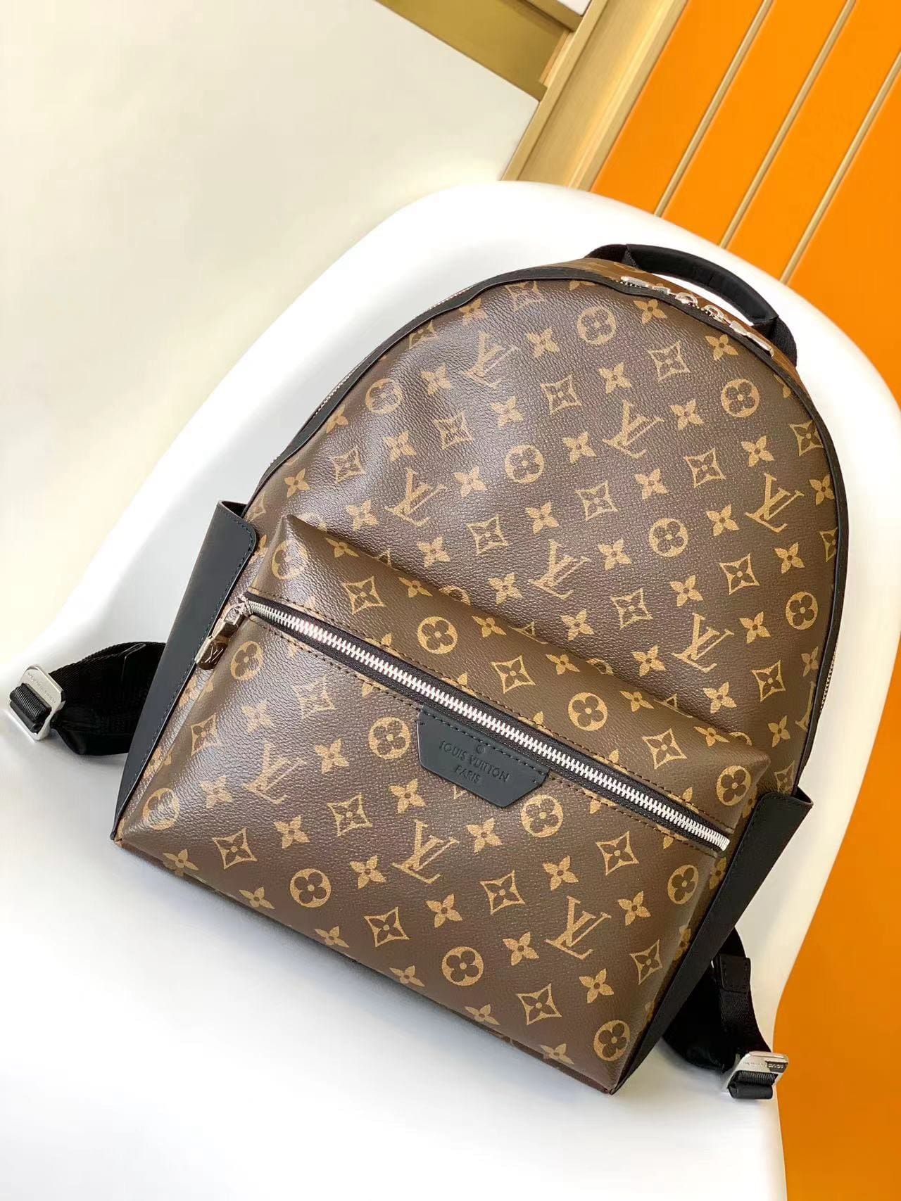 Louis Vuitton M46684 Discovery Backpack PM - SILKROAD