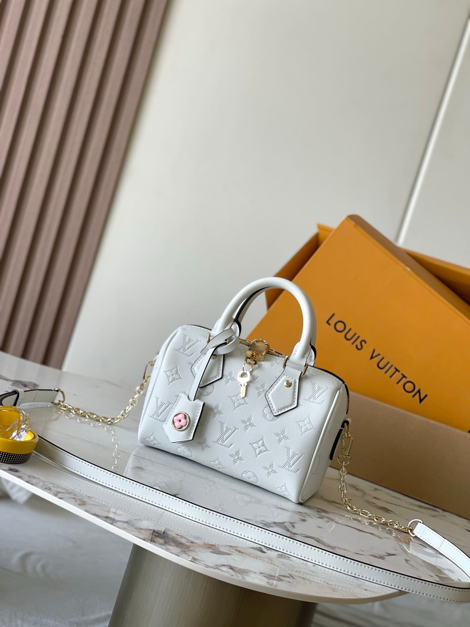 Louis Vuitton M11276 Speedy Bandoulière 20 - SILKROAD