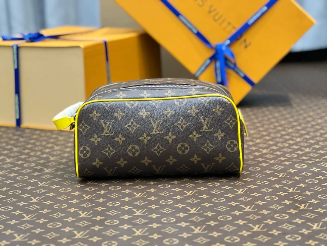 Louis Vuitton M46764 DOPP KIT Toiletry Bag - SILKROAD