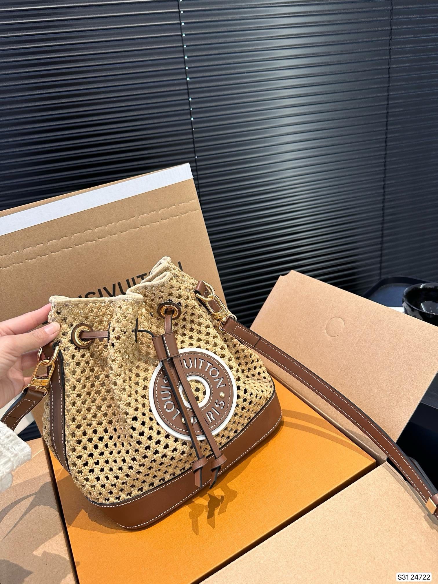 Louis Vuitton M24722 Noé BB - SILKROAD