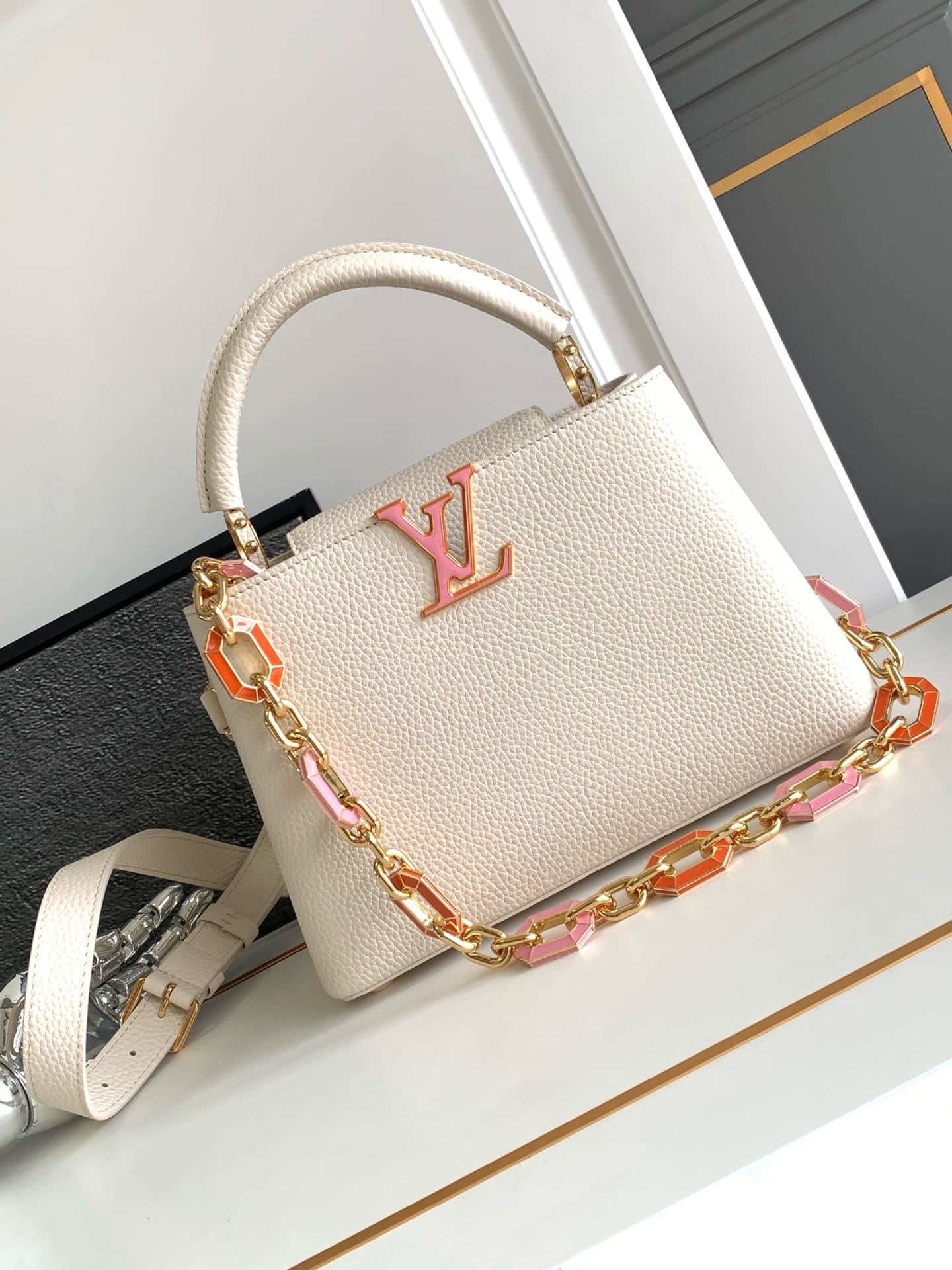 Louis Vuitton M24684 CAPUCINES BB BAG - SILKROAD