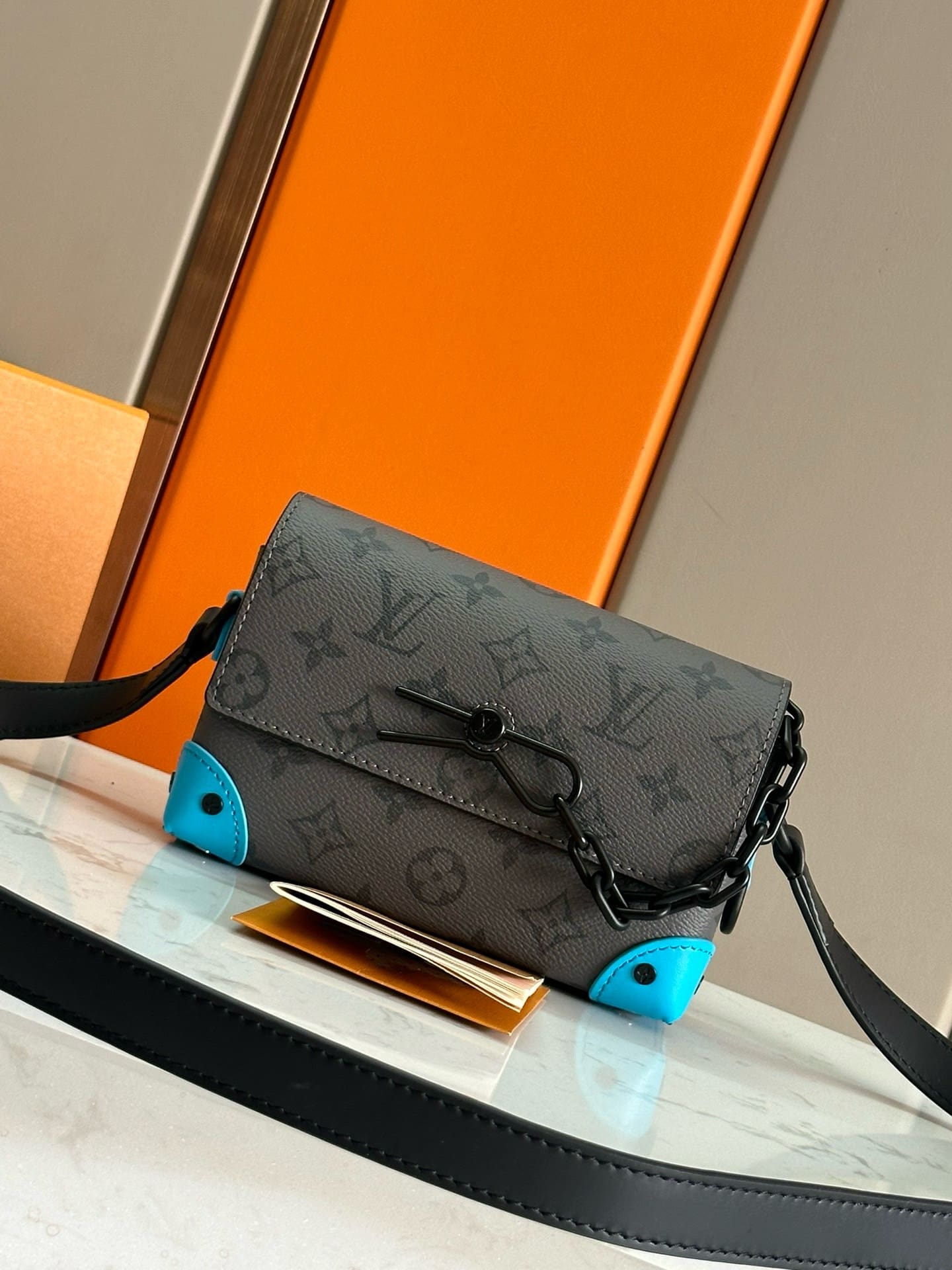 Louis Vuitton M11496 Steamer Wearable Wallet - SILKROAD