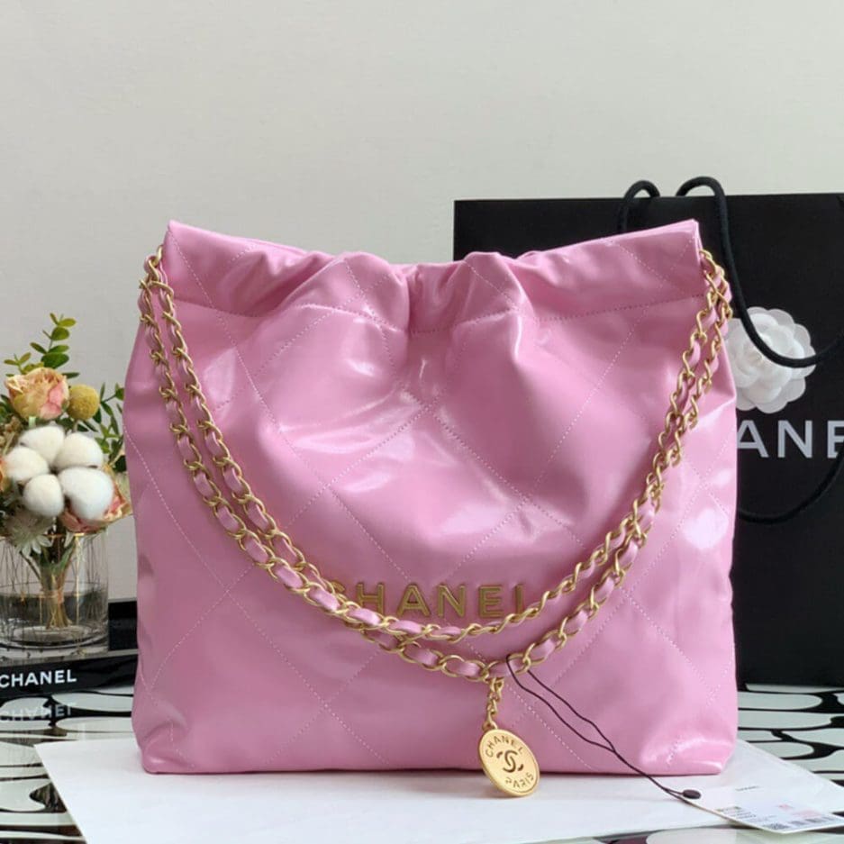 CHANEL 22 SMALL HANDBAG AS3260 - SILKROAD