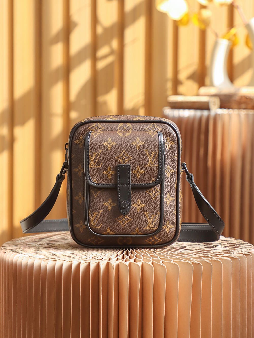 Louis Vuitton M69404 Christopher Wearable Wallet - SILKROAD