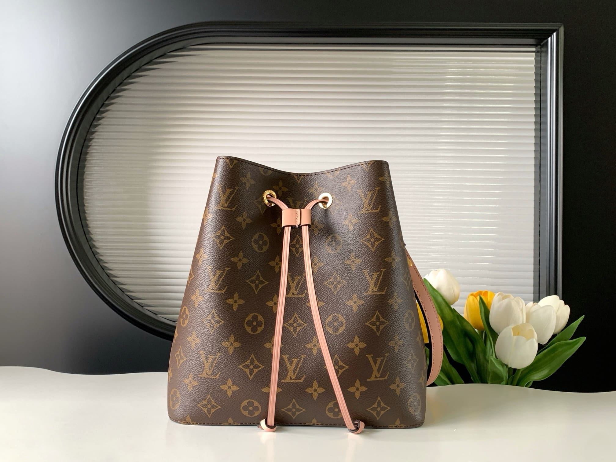 LOUIS VUITTON NéoNoé MM M44022 - SILKROAD