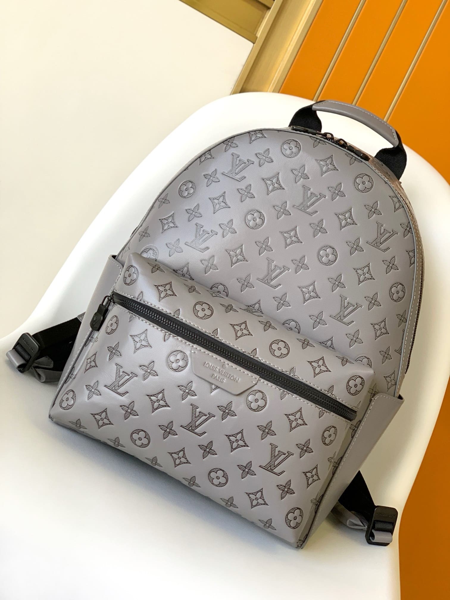 Louis Vuitton M46557 Discovery Backpack - SILKROAD