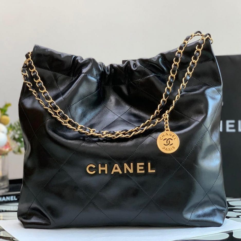 CHANEL 22 SMALL HANDBAG - SILKROAD