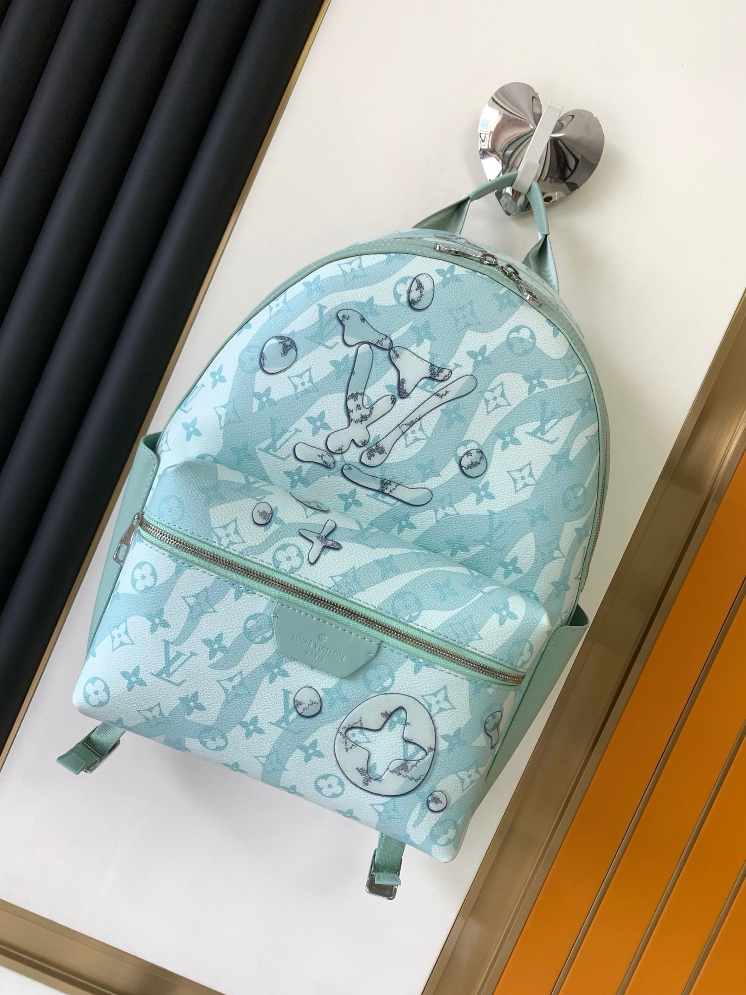Louis Vuitton M22519 Discovery Backpack - SILKROAD