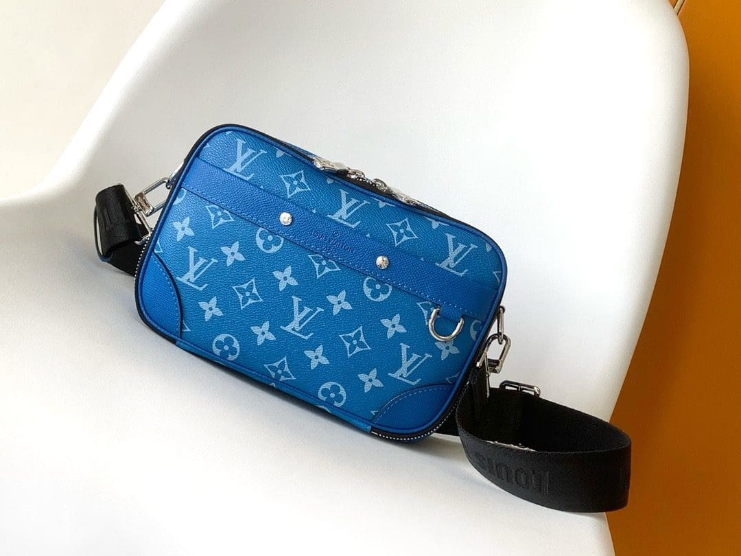 Louis Vuitton M31016 Alpha Messenger - SILKROAD
