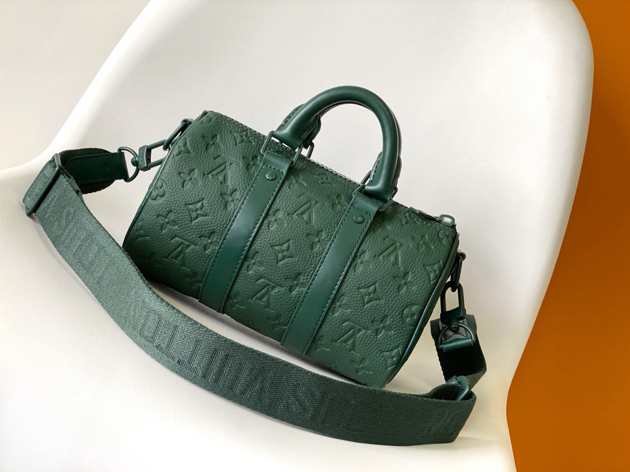 Louis Vuitton M24432 Keepall Bandoulière 25 - SILKROAD