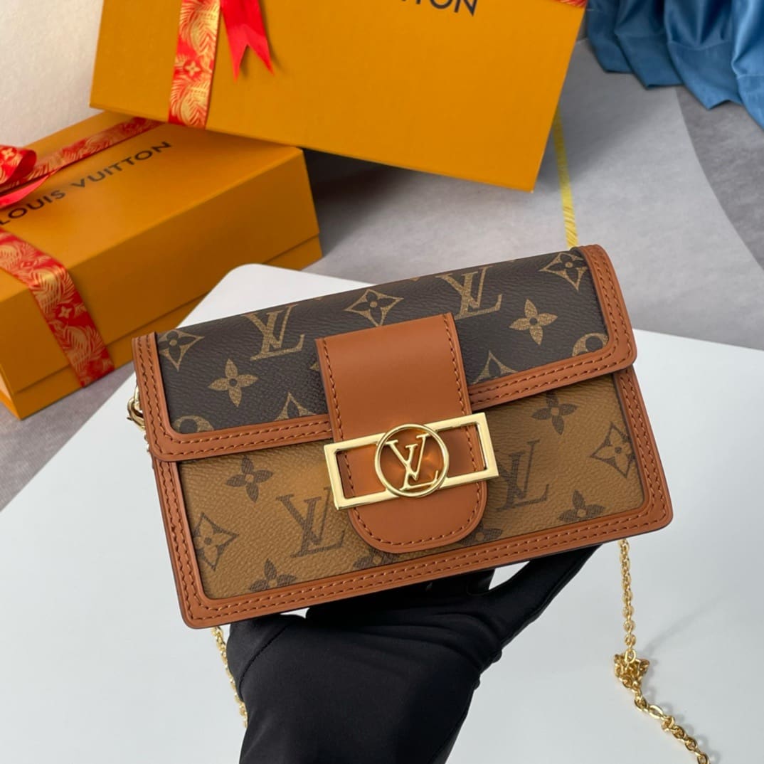 Louis Vuitton Dauphine Chain Wallet M68746 - SILKROAD